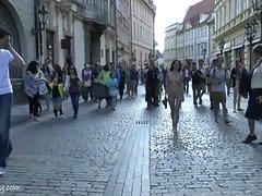 Naked Young woman Eileen Has Fun On Public Streets