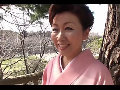 39 yr experienced Yayoi Iida Swallows 2 Loads (Uncensored)