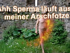 Nackt in der Eifel spazieren