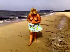 nakedpussy at the beach