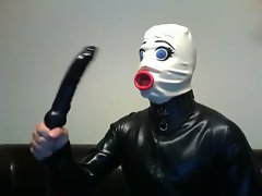 Der Latexsklave - Gaging brutal on Deep Throating