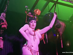 Dita Von Teese Topless Striptease - HD