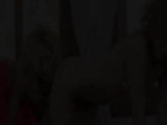 Blondie glamours deep eating vaginas