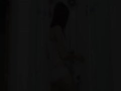 Clit rubbing in the shower