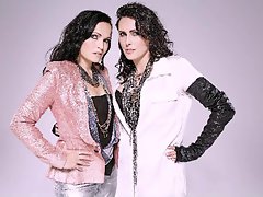 Tarja Turunen and Sharon den Adel (wank clip)