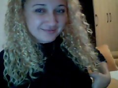 Brazilian lass showing her stuff (Chatroulette)