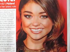 Sarah Hyland Cum Tribute Bukkake No. 1