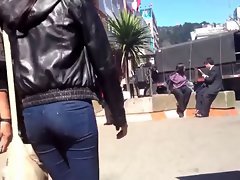 Follow butt public(no touch)