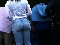 Excellent Bum