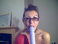 experienced masturbates on webcam