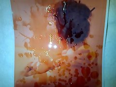 Huge cumshot surprise on italian amateur in bath