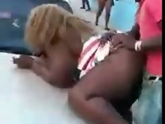 sexe rapide dans la rue