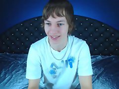 Seductive young man wanking on cam
