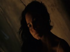 Alice Braga - On the Road