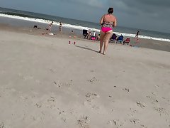 beach bigbooty