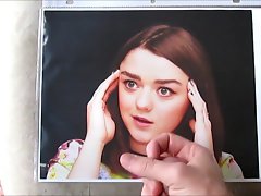 Maisie Williams Cum Tribute 4