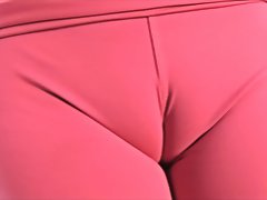 Big Cameltoe Top heavy Mommy In Stiff Spandex Working Out!