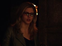 Emily Bett Rickards - Arrow s3e20