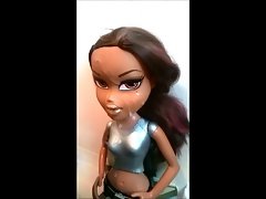 Bratz doll big facial slow motion