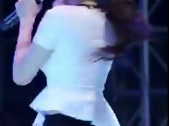 Great Attractive Korean Singer Dance