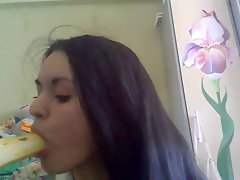 19yo Slutty russian lady suck practice with banana