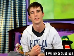 Twink dude loves to talk regarding sex feature