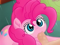 pinkie pie givin some amazing succ