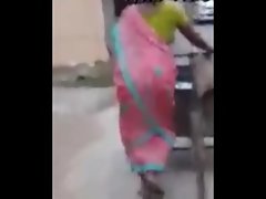 Nice aunty ass shake