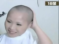 girl headshave 24