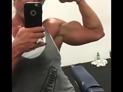 Flexing 2