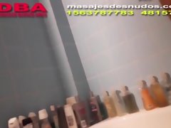 CLIENTE DE MASAJES EN LA DUCHA