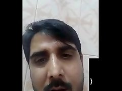 I am saqlain Khan i have 29 years And I am Pakistani hijab